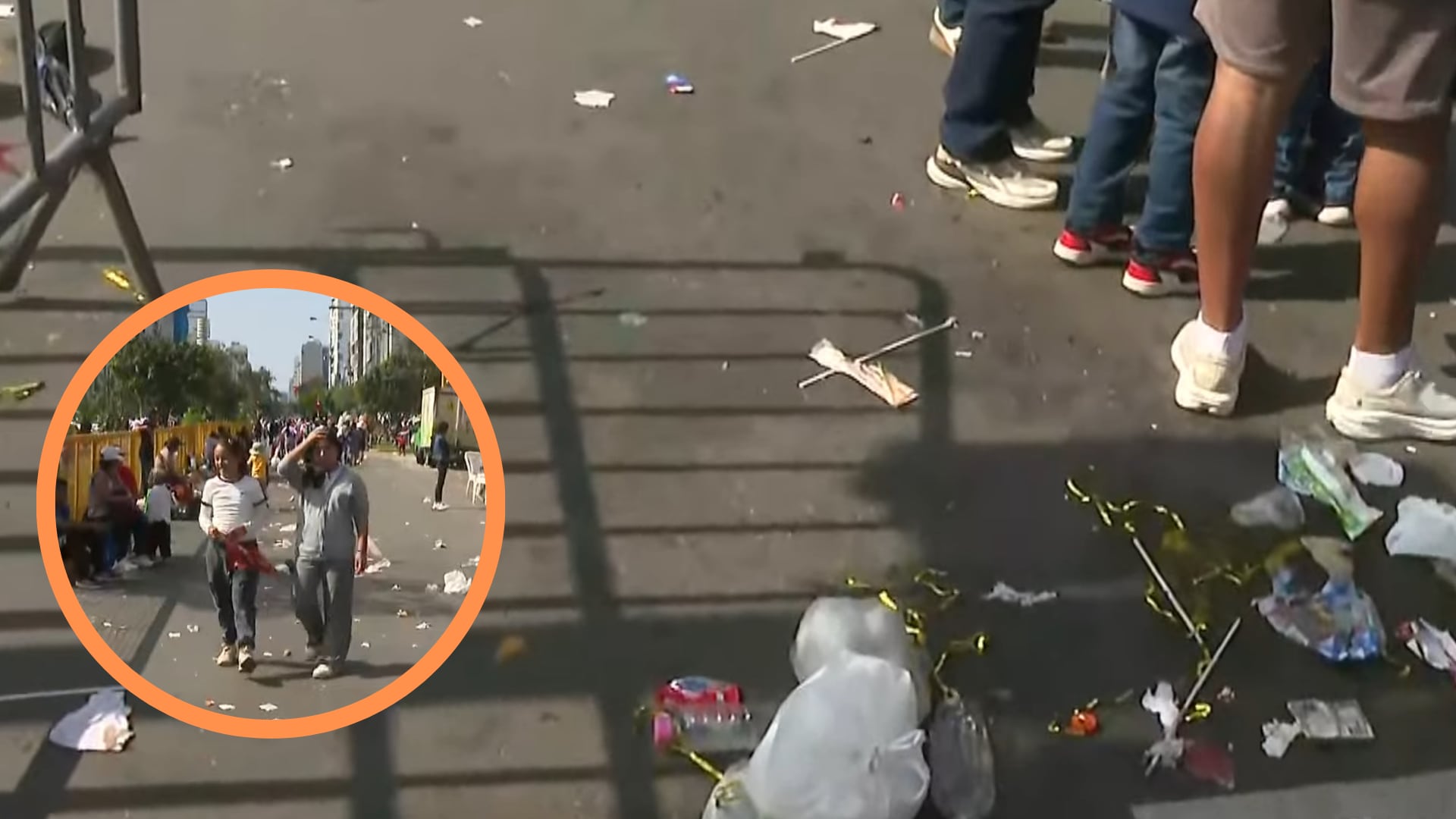 Parada Militar 2026: avenida Brasil terminó cubierta de basura tras el desfile y municipio retiró más de 7 toneladas de residuos