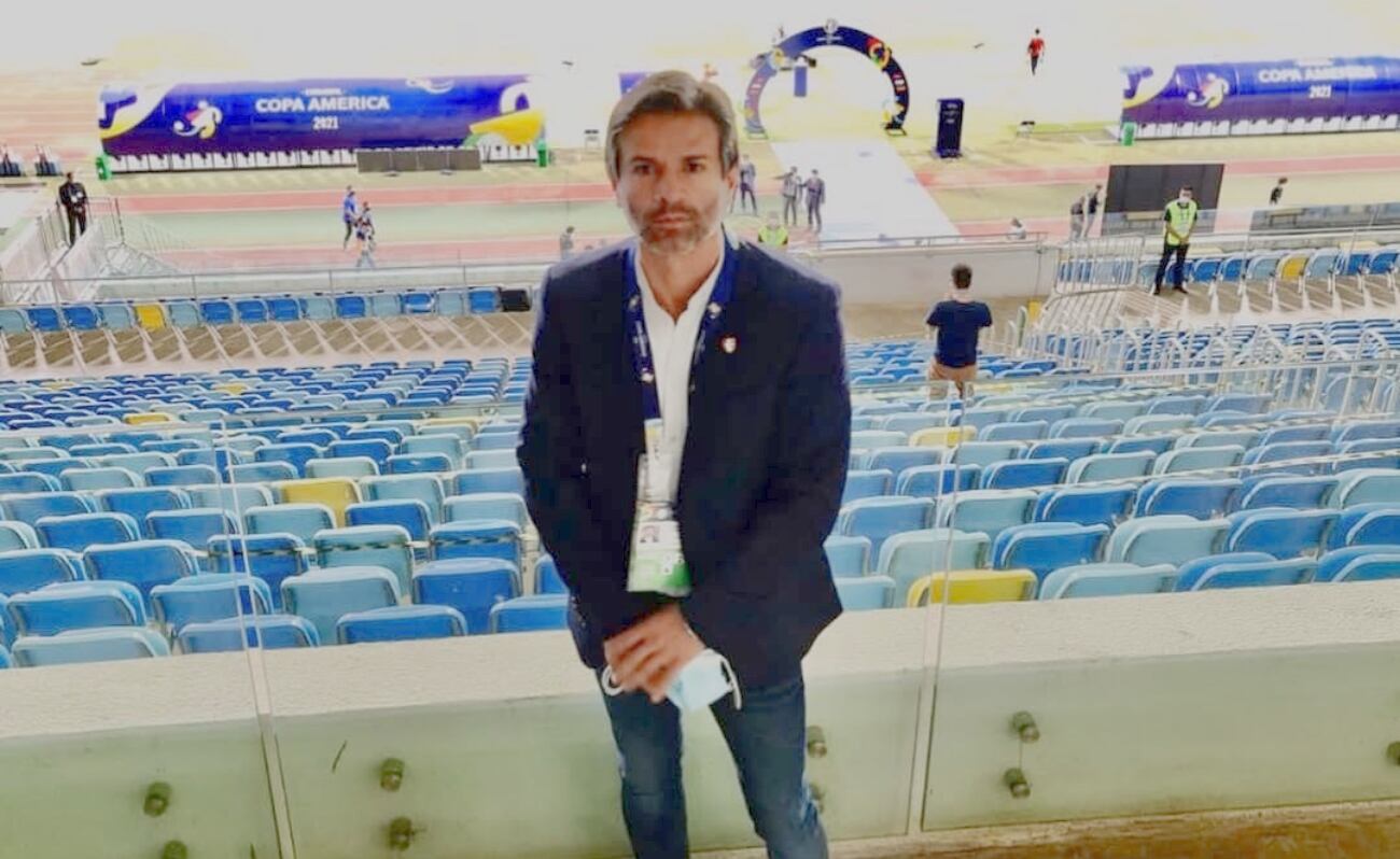Benjamín Romero consiguió trabajo como comisionado en la Liga Nacional de Honduras, en la que planea un cambio en el sistema de torneo - crédito @benjaminromeroamaya/Instagram
