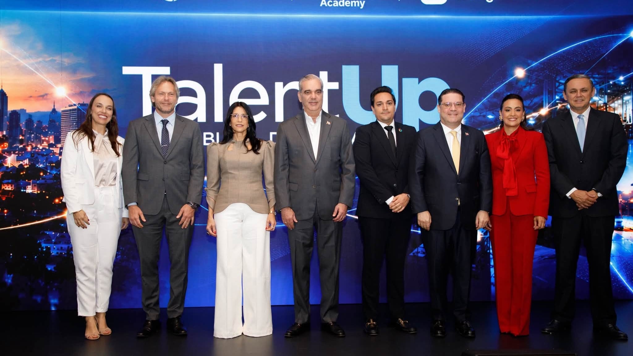 Las 15.000 becas digitales que buscan convertir a República Dominicana en el principal velocista tecnológico del Caribe (Foto cortesía Presidencia de la República)