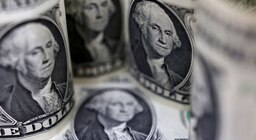 El inicio del mercado cambiario sin cepo dejó al dólar cerca del piso de la banda con una brecha que se redujo al mínimo