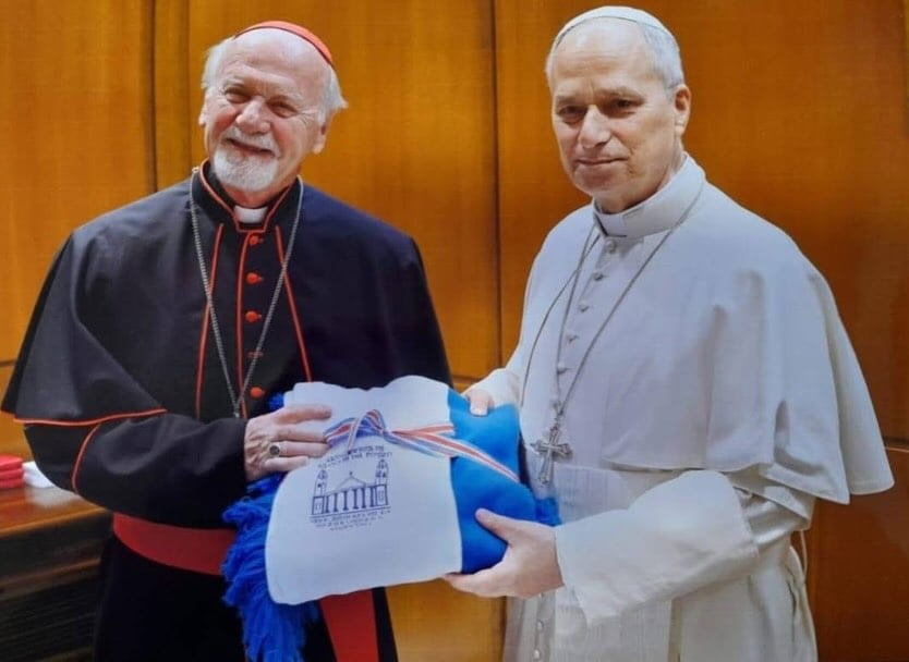 Papa León XIV con el Cardenal Vicente Bokalic