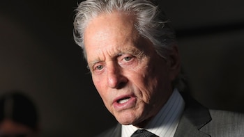 Michael Douglas niega haber sido adicto al sexo: “No dormí con tantas mujeres”
