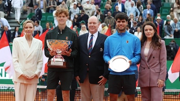 Alcaraz pierde el número uno y Sinner regresa a lo más alto