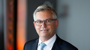 Bruselas advierte de que hay que "tener cuidado" con medidas como la regularización por el impacto en los socios