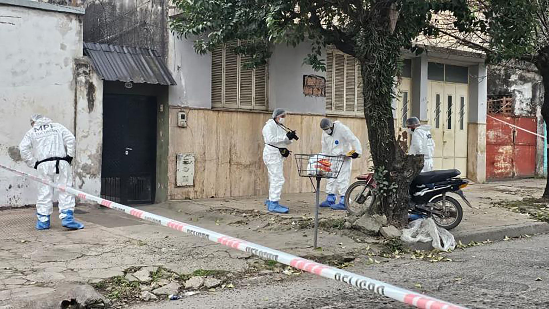 El siniestro ocurrió durante la madrugada de este domingo en la intersección de Libertad y Lamadrid, en el corazón de La Ciudadela, en Tucumán (MPF de Tucumán)