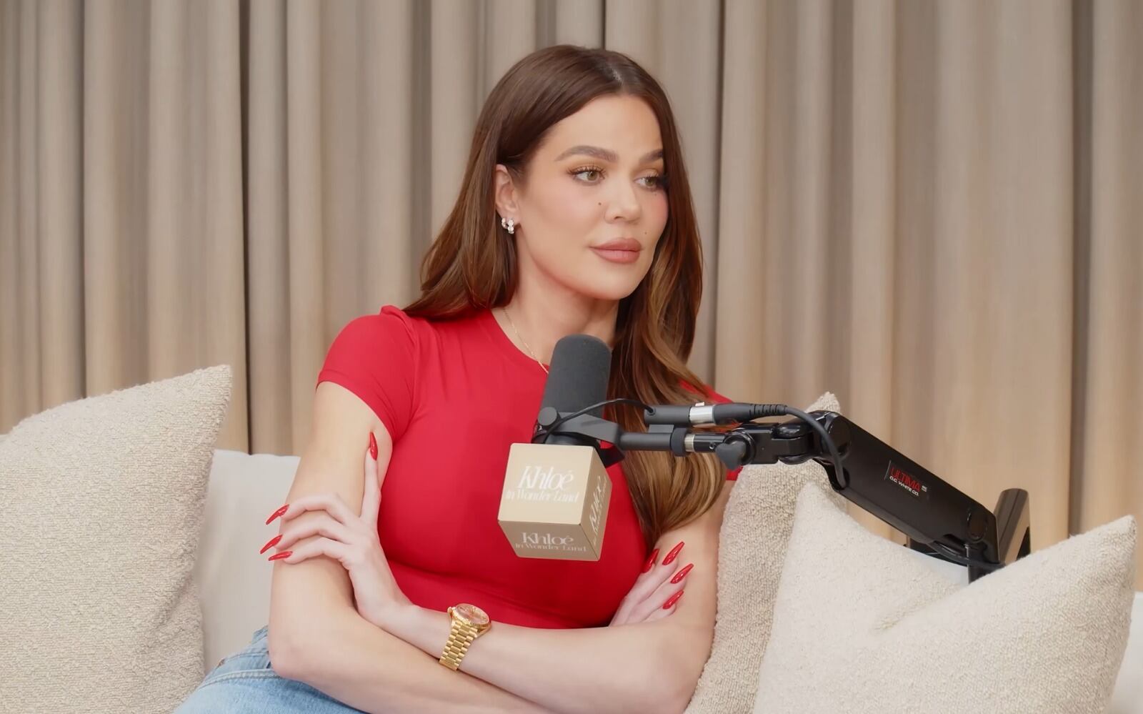 Khloé Kardashian presentó los 40 como un punto de quiebre, con una rutina de oración e intencionalidad, y advirtió que las redes sociales aumentan la presión sobre las mujeres en sus 30