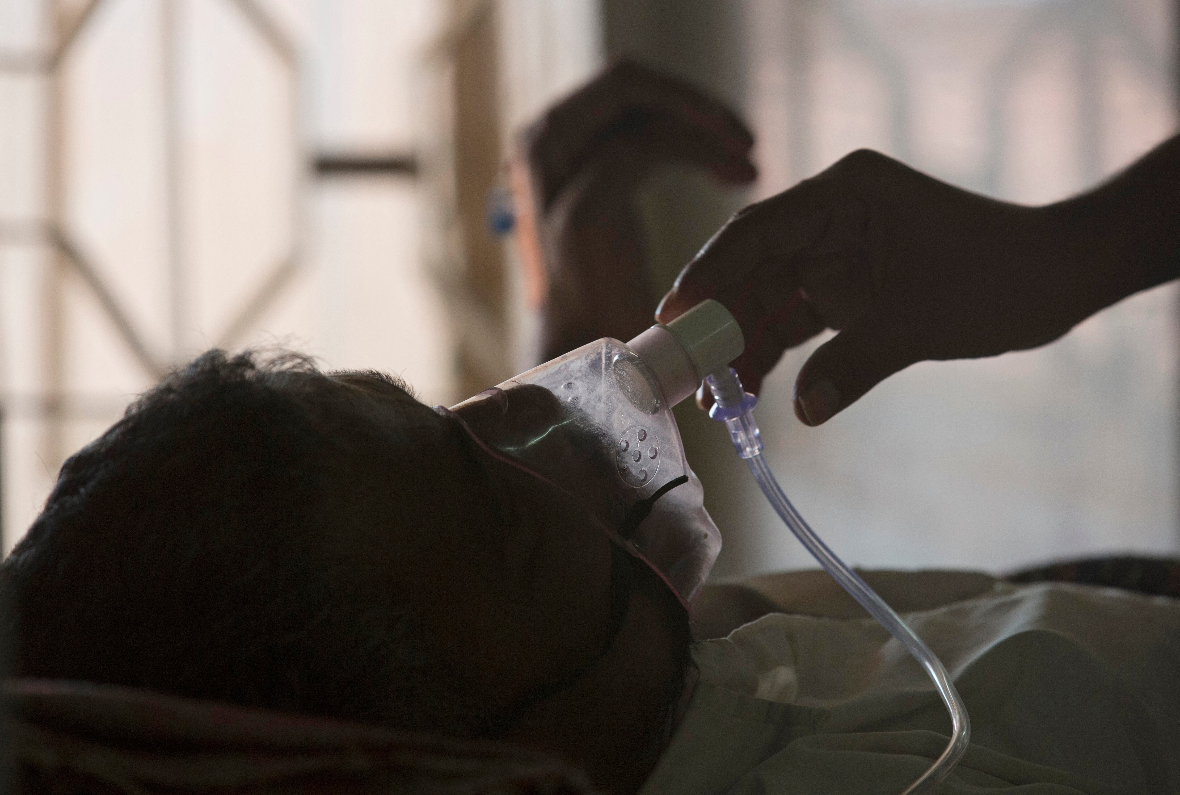 La tuberculosis produce síntomas respiratorios. (AP Foto/Mahesh Kumar A., Archivo)