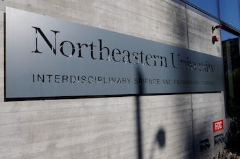 Northwestern University registra menos ingresantes en computación y más alumnos de otras carreras en cursos vinculados con inteligencia artificial (REUTERS/Brian Snyder)