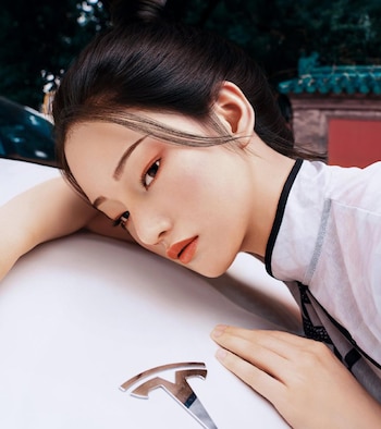 Ling, virtual idol, modelo de