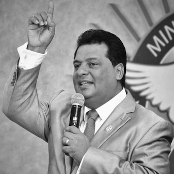 Pastor cristiano Jorge Freyle Lozano. La disputa incluye desacuerdos sobre la vigencia de los contratos de arrendamiento, la existencia de una deuda millonaria y la competencia de la entidad estatal para ejecutar la restitución del inmueble - crédito Iglesia Vida Abundante