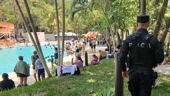 Guatemala lidera el ingreso de turistas en El Salvador, aportando aproximadamente el 54 % de los visitantes internacionales. (Cortesía: PNC El Salvador)