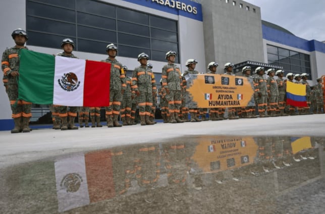 México envía dos aviones con primeras toneladas de ayuda humanitaria a Colombia tras terremoto de 7.,4 (Secretaría de la Defensa Nacional)