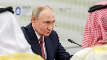 Putin y el rey de Bahréin piden una "rápida solución política" a la guerra en Irán