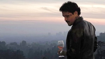 Christian Nodal habría comprado terrenos