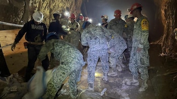 Instalan tres kilómetros de cable en la mina Santa Fe de Sinaloa para avanzar en el rescate de mineros atrapados
