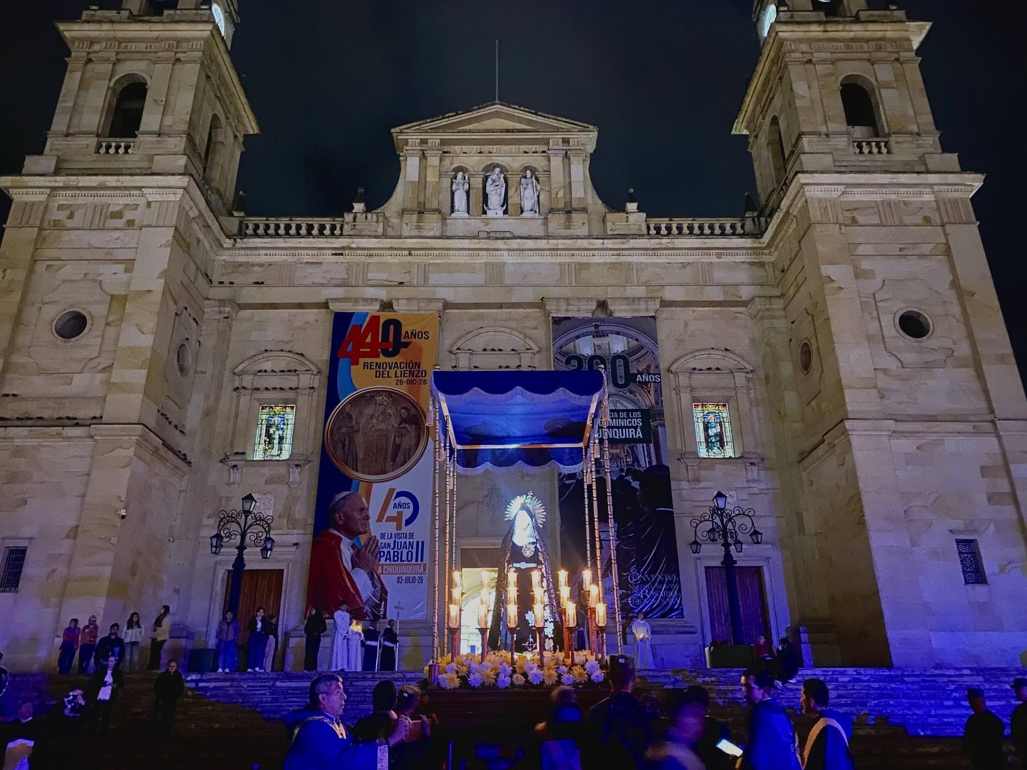 Las actividades culturales y gastronómicas enriquecen la estadía de quienes recorren la ciudad y sus alrededores - crédito Basílica de Nuestra Señora del Rosario de Chiquinquirá / Facebook