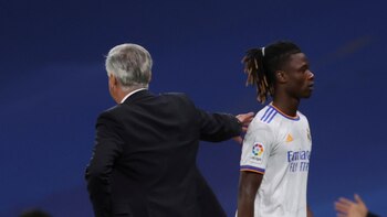 Ancelotti sienta a Camavinga; Mendy