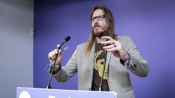 Pablo Fernández se presenta para liderar la lista de Podemos en las elecciones al Ayuntamiento de Madrid
