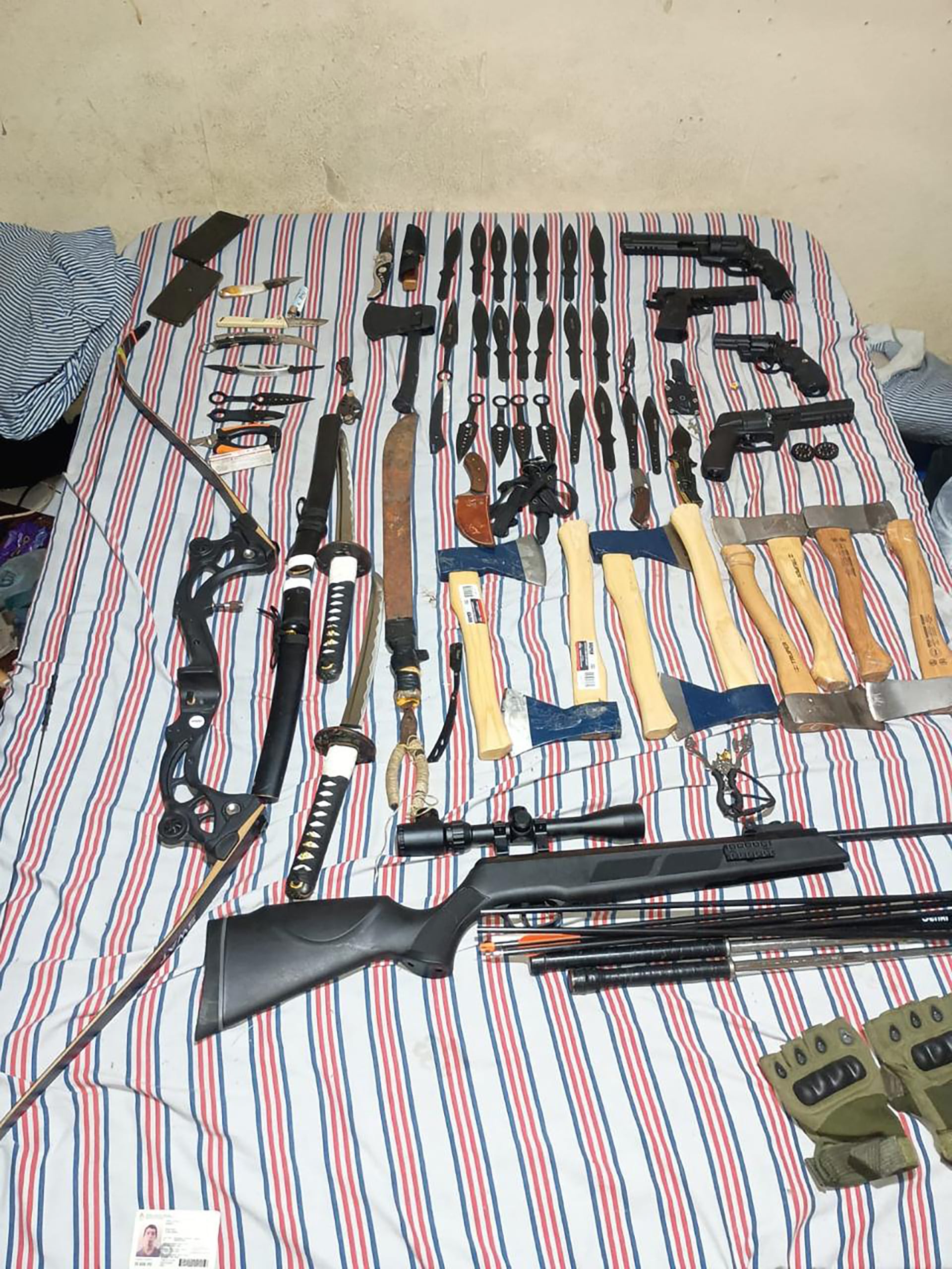 Los elementos secuestrados durante el allanamiento