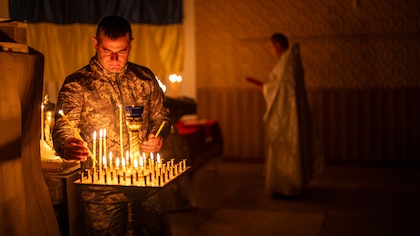 Ucrania celebró su tercera Pascua en guerra mientras Rusia ataca su identidad nacional