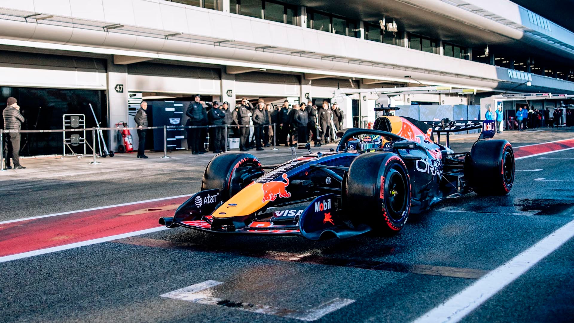 Isack Hadjar, que reemplaza desde este año a Yuki Tsunoda en Red Bull Racing, estuvo al mando del RB22