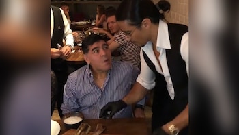 Con Maradona y el famoso