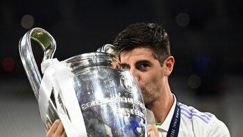 Martens Guy, exentrenador de porteros