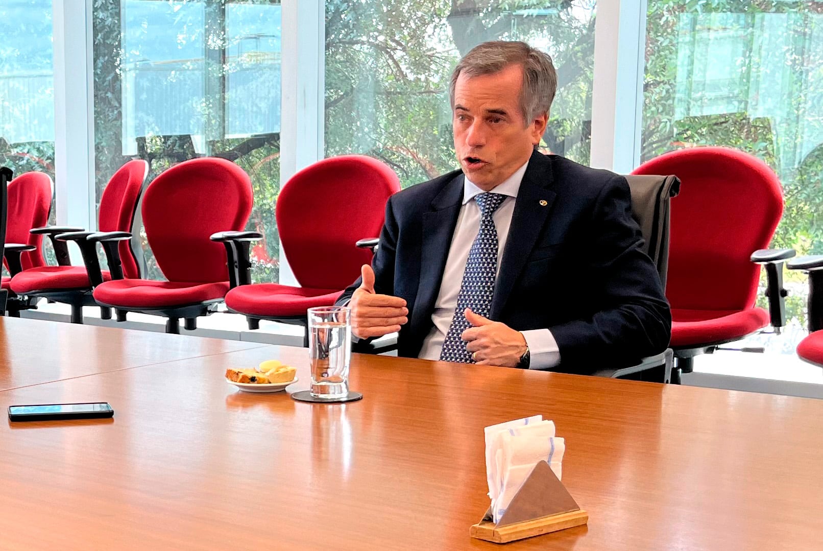 Gustavo Salinas, presidente de Toyota Argentina dijo que la prohibición de los motores de combustión estaba equivocada: