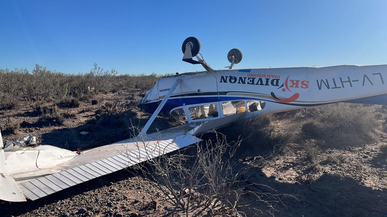 Así quedó la avioneta que se estrelló en Río Negro (AN Allen)