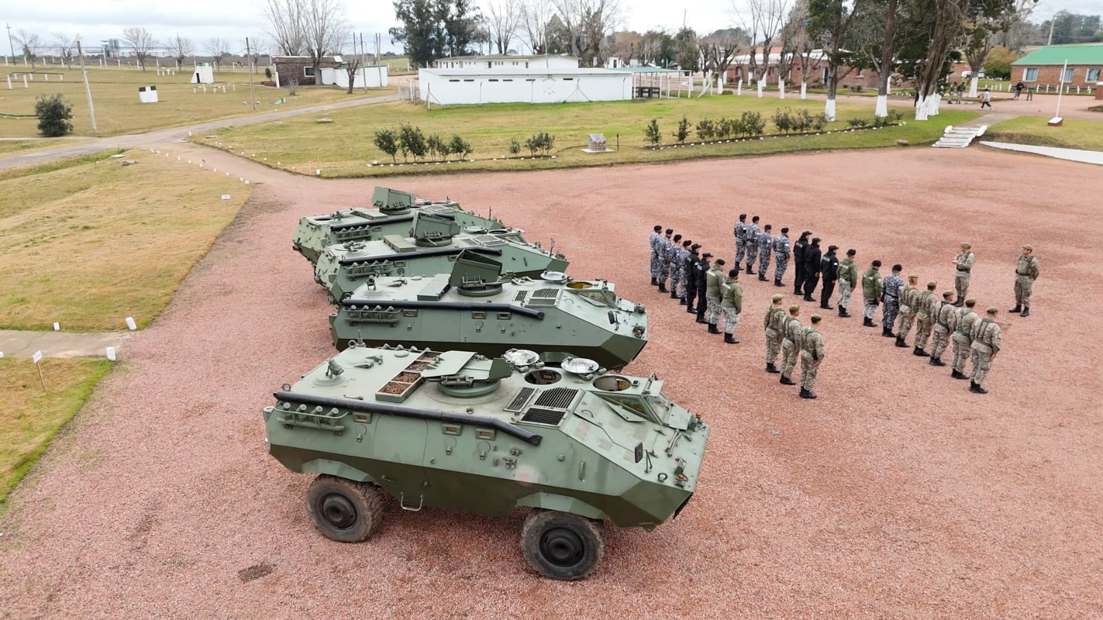 Vehículos militares será utilizados para patrullar las calles en Uruguay (Presidencia)