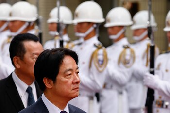 El presidente taiwanés William Lai durante las celebraciones por el centésimo aniversario de la Academia Militar de la República de China (REUTERS/Ann Wang)
