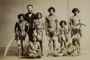 Roland Bonaparte, Australianos en Folies