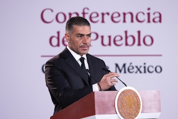 El secretario de Seguridad, Omar García Harfuch, durante 'La Mañanera' de este martes. (Crédito: Gobierno de México)