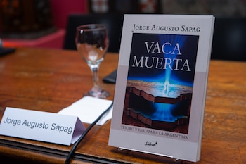 Libro Vaca Muerta - Jorge Augusto Sapag
