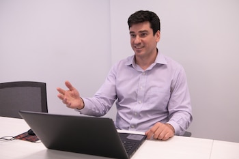 "Alcanzar un superávit primario fiscal