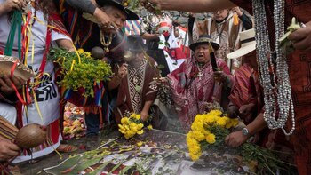 Chamanes peruanos acuden al ‘poder’