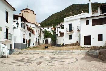 Linares de la Sierra destaca