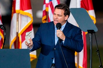 El gobernador de Florida, Ron