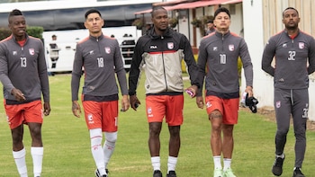 Santa Fe despertó en el mercado de fichajes y anunció el primer refuerzo para la Copa Sudamericana