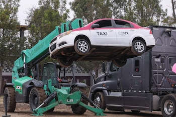 Inicia chatarrización de taxis obsoletos