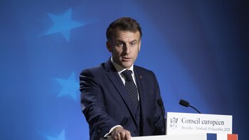 Macron convoca para esta tarde