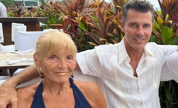 andra y su hijo, Leonardo