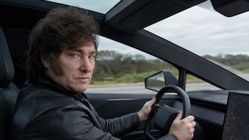 Javier Milei reveló cuál es el auto de sus sueños: qué modelo eligió, cuánto cuesta y cómo lo “tunearía”