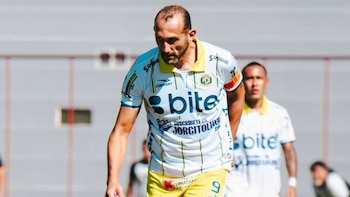 Hernán Barcos, en el foco de la Universidad San Martín: interés por ficharlo con FC Cajamarca como obstáculo