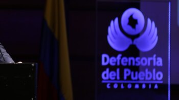 Políticos y familiares habrían sido beneficiados en feria de contratos de la Defensoría del Pueblo en 2022