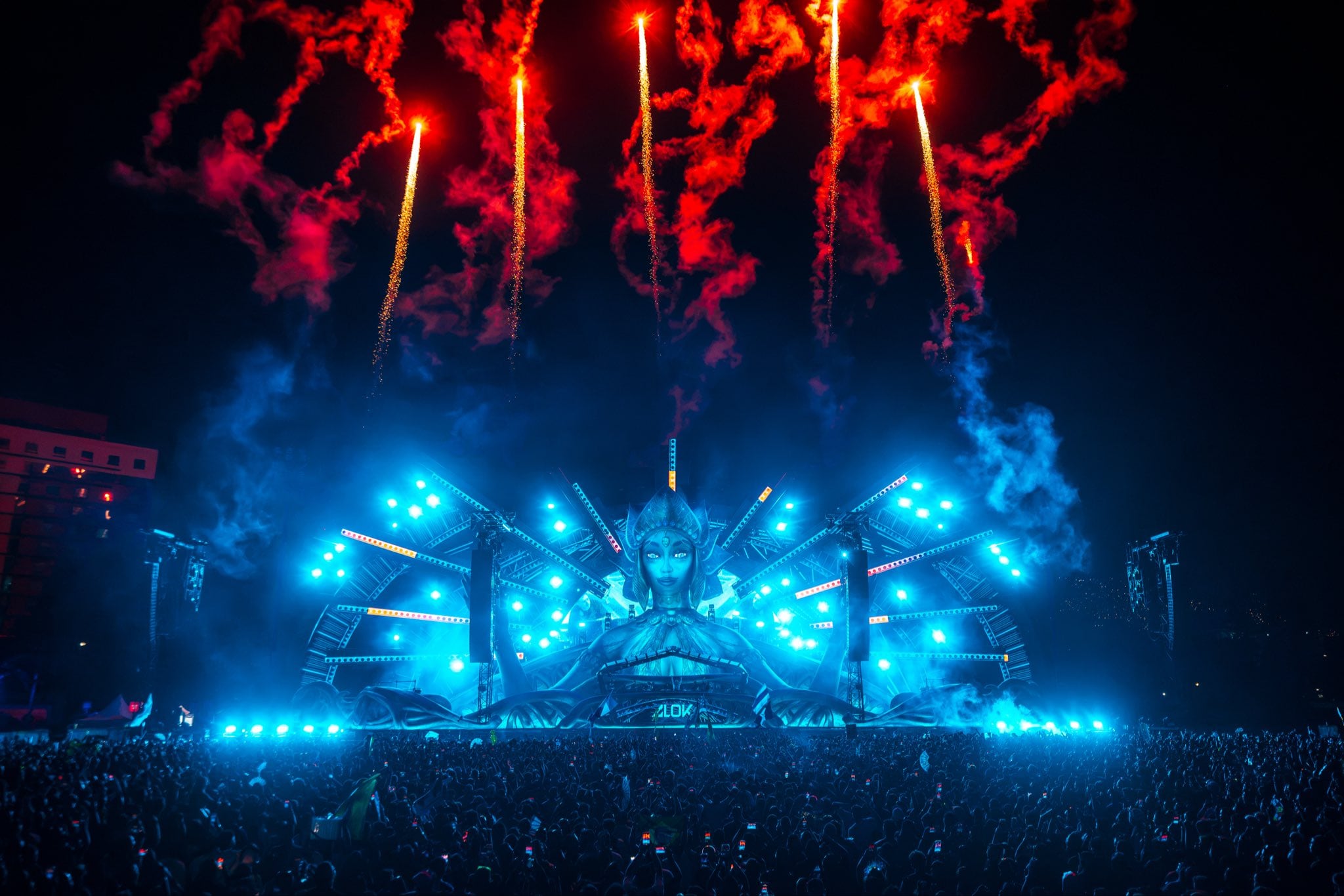 Ciudadano costarricense murió durante la primera jornada del festival EDC en Medellín: autoridades investigan el caso
