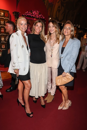 Agustina Rossi, María Belén Ludueña,