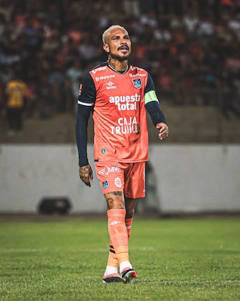 Paolo Guerrero explotó contra arbitraje y jugadores de Cusco FC tras su debut con César Vallejo en Liga 1 2024.