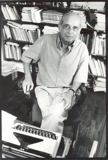 Belli se doctoró en Literatura