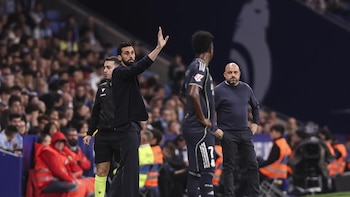 Álvaro Arbeloa: "Tengo muchas esperanzas en que Carvajal pueda despedir la temporada jugando"